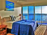 3 Bedrooms Apartment with ocean view