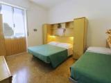 Standard Triple room with balcony