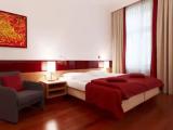 Deluxe Triple room with garden view