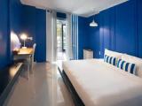 Premier room