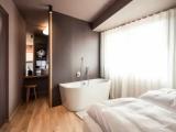 Suite with balcony