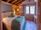 Suite with balcony and with mountain view