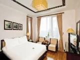 Deluxe Double room with city view