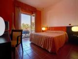 Standard Quadruple room with sea view