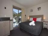 1 Bedroom Apartment with mountain view