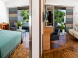 Junior Suite with balcony and with partial sea view