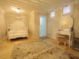 Economy Family room
