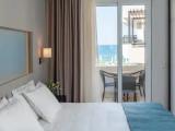 Suite with partial sea view
