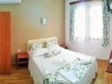 2 Bedrooms Standard Family room with balcony