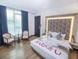 Deluxe Double room with city view