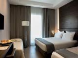 Standard Quadruple room with pool view
