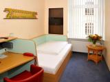 Standard Triple room with view