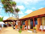Deluxe Triple room beachfront