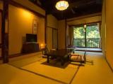 2 Bedrooms Standard room with mountain view