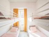 Bed in Dorm with balcony