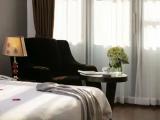 Suite with balcony and with city view