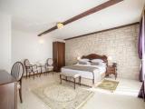 Deluxe Double Basement room