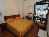 Standard Triple room with harbour view