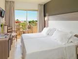 Double room with pool view