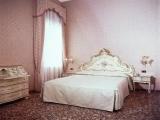 Double room with canal view