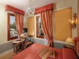 Standard Double room with canal view