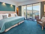 Peninsula Twin Suite