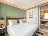 1 Bedroom Double Suite with Lounge Access