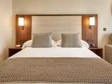Double room with partial sea view