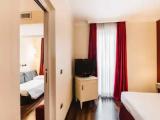 Deluxe Double Suite