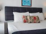 2 Bedrooms Quadruple Apartment