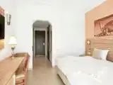 Interconnecting room
