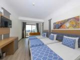Standard Double room with partial sea view