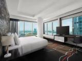 1 Bedroom Double Club Suite with river view