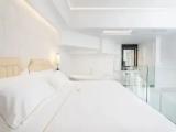 1 Bedroom Fraktur Family Double Duplex Suite with sea view
