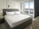 1 Bedroom Deluxe with Office Double Suite
