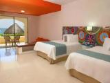 Quadruple Junior Suite with ocean view