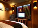 Comfy Night Owl Superior Double Suite