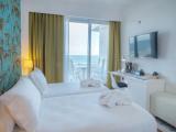 Premium Twin room seafront