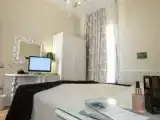 Paris room