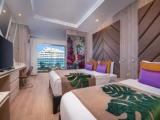 Be Trendy Triple room with partial sea view