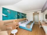 Family Connecting room with land view