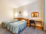 Standard Superior Quadruple room with city view