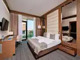 Superior Double room with side sea view