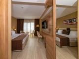 Deluxe Twin Suite