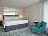 1 Bedroom Hong Kong Twin Suite with harbour view
