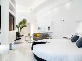White Pearl Terrace Suite