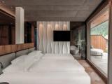 Top Adults Suite