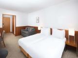 Spacious Urban Twin room