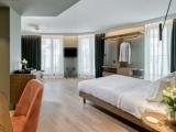 Double Suite Acropolis