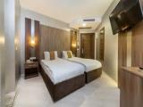 Corner  room